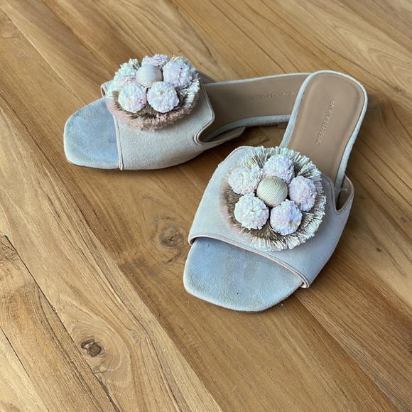 Banana Republic Pom-Pom Slides in Beige Suede US 7.5 - Picture 2 of 3